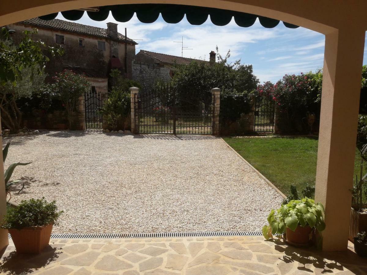 Villa Kortina Bašanija Exterior foto
